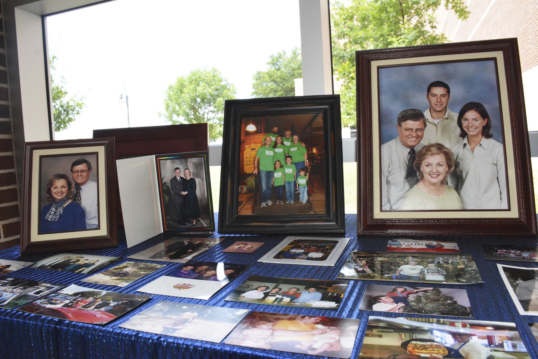 Weatherford mourns Grizzard at memorial service Saturday